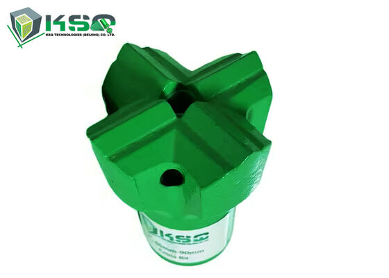 ความต้านทานการสกัดสูง Taper Cross Drill Bit สําหรับหินแข็งการระเบิด Tungsten Carbide Button