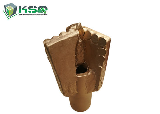 สามปีกปลอม Pdc Drag Drill Bit สำหรับการขุดเจาะบ่อน้ำมัน