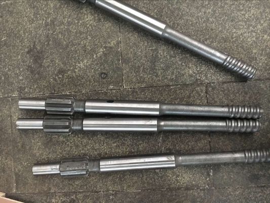 T38 ดอกสว่านก้านอะแดปเตอร์ความยาว 690 มม. แท่งเด่นสำหรับ Furukawa HD609 Rock Drill