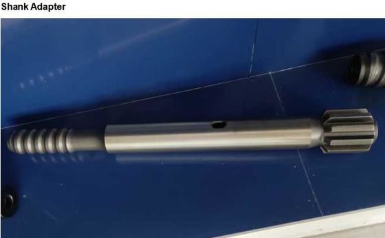 อะแดปเตอร์ Tamrock HL500 / HL560S Shank ด้วยความยาว 500 มม. T38 เธรดสีดำ